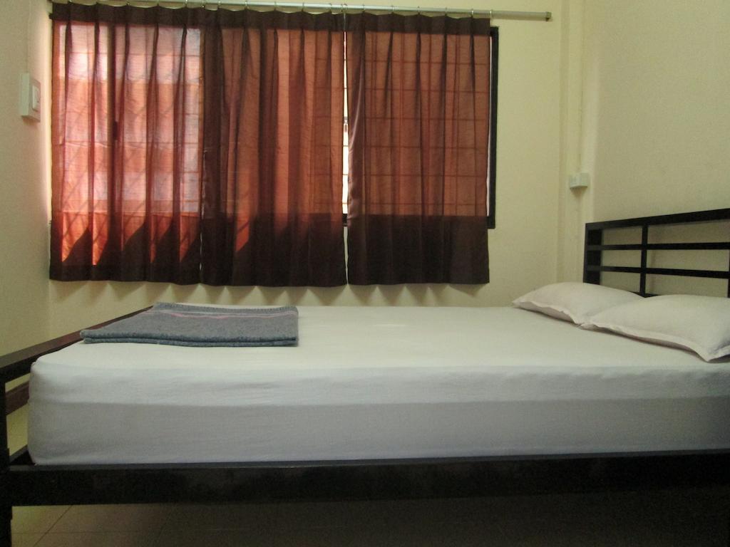 Lee House Inn Bangkok Cameră foto